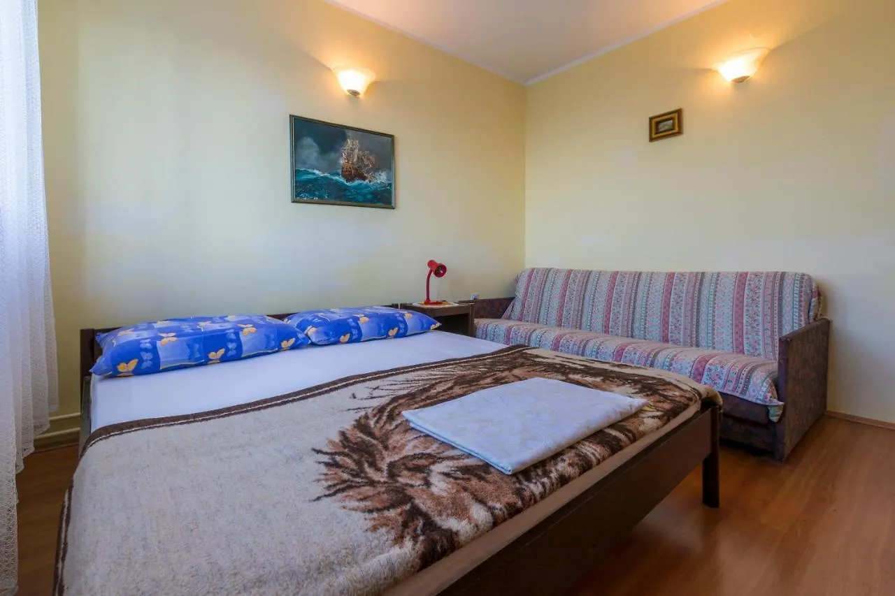 Apartmani Hana Selce Crikvenica 0*,  Croatia